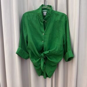 Chico’s No Iron gorgeous Kelly Green Button-Up Shirt Size ( like size L)